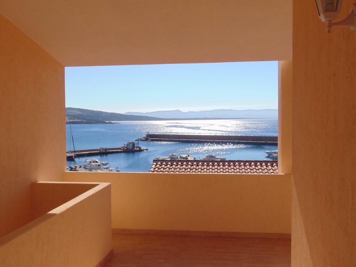 Fronte Mare Attico Indipendente Ed Esclusivo Con Terrazza Panoramica Apartman Isola Rossa Kültér fotó